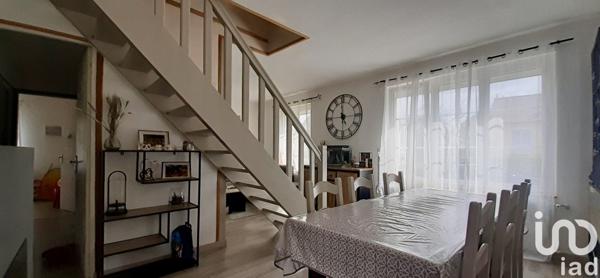 Maison 4 pièces de 75 m² à Saint-Pierre-en-Auge (14170)