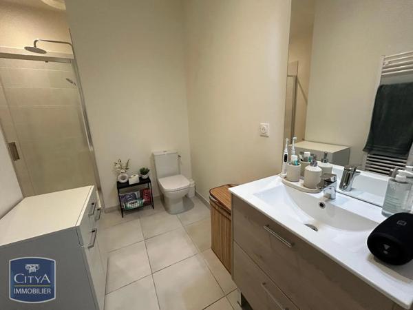 Appartement à louer 2 pièces 47m² Laval (53000)