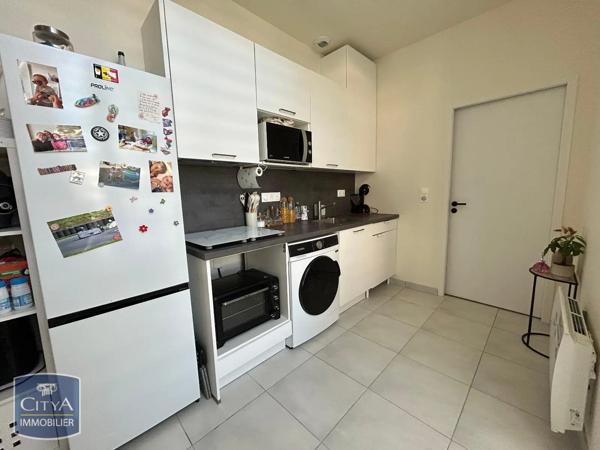 Appartement à louer 2 pièces 47m² Laval (53000)
