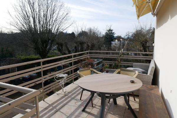 FEYZIN Maison mitoyenne avec sous-sol complet