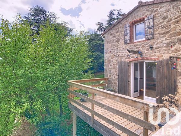 Maison à vendre 6 pièces 120 m² Saint-Romain-d'Ay