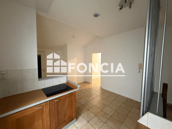 Location Appartement 2 pièces 51.33 m² - 15 RUE COSSE MANIERE Villeneuve Sur Lot 47300