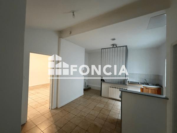 Location Appartement 2 pièces 51.33 m² - 15 RUE COSSE MANIERE Villeneuve Sur Lot 47300