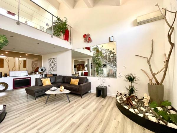 LOFT D’EXCEPTION UNIQUE À AIGUES-MORTES