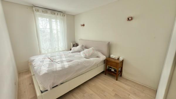 Appartement F3 dans résidence recherchée, proche du centre-ville et de la gare.