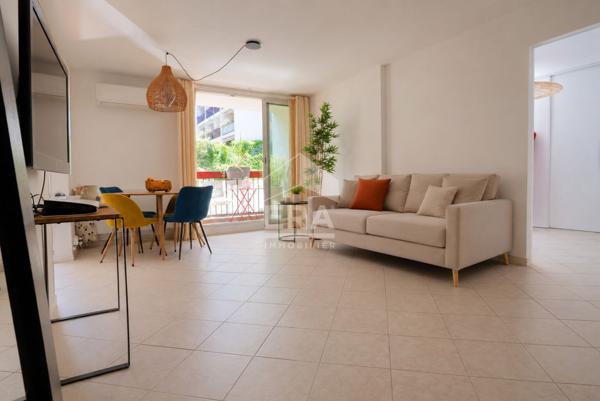 Appartement a vendre Marseille 3 pièces 13013 olives lumineux entièrement rénové avec balcons cave stationnement facile