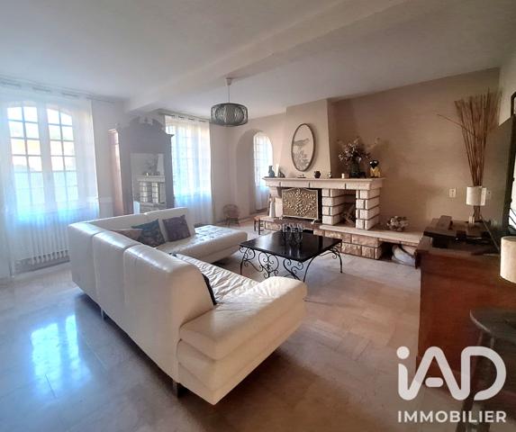 Maison à vendre 6 pièces 206 m² Vic-en-Bigorre
