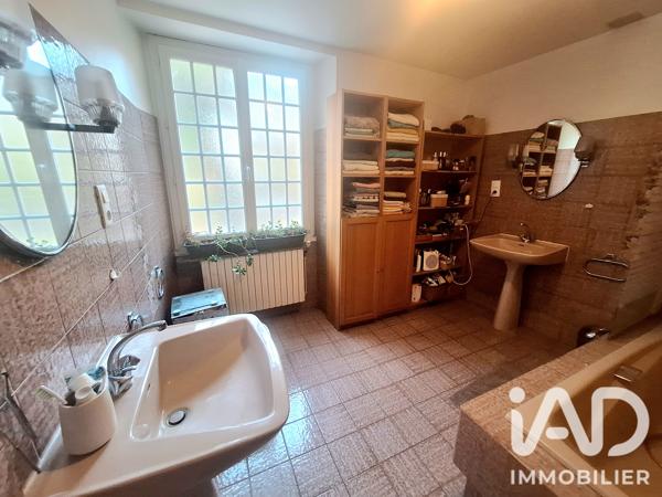 Maison à vendre 6 pièces 206 m² Vic-en-Bigorre