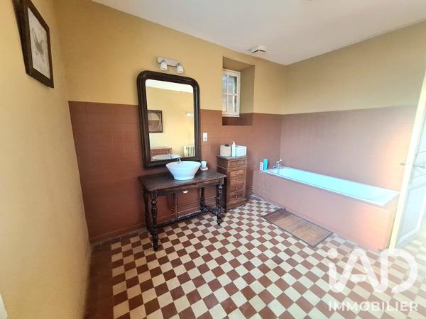 Maison à vendre 6 pièces 206 m² Vic-en-Bigorre