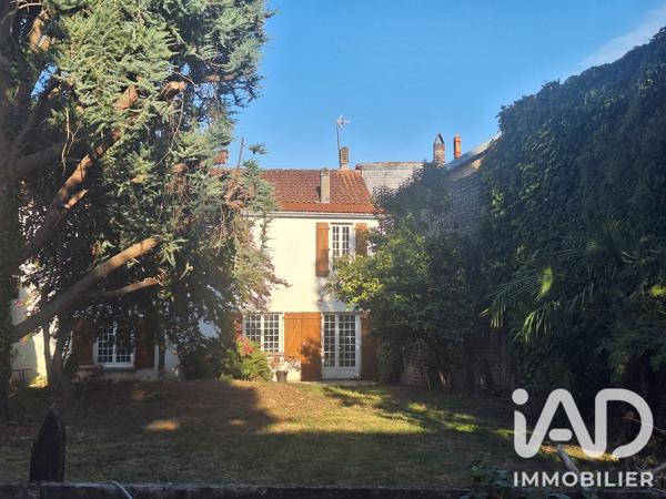 Maison à vendre 6 pièces 206 m² Vic-en-Bigorre