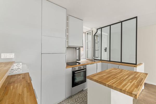 Rue Chapon - Duplex rénové et climatisé au coeur du Marais - PARIS