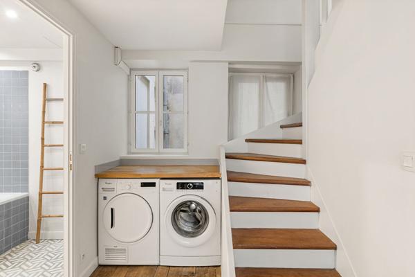 Rue Chapon - Duplex rénové et climatisé au coeur du Marais - PARIS