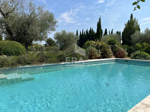 A 5 minutes de St remy de Provence -MAILLANE