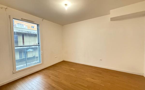 Appartement à vendre    2 pièces • 40 m2 Clichy