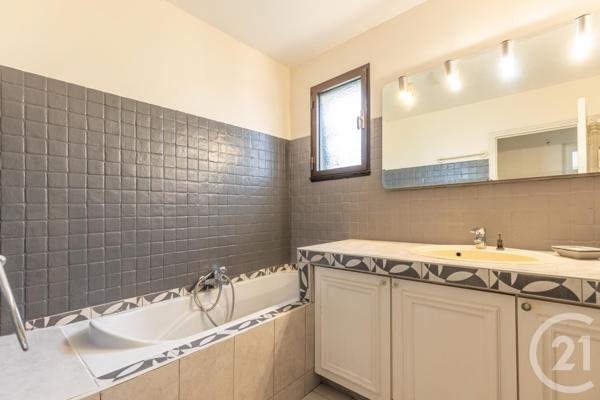 Maison à vendre  5 pièces - 137,75 m2 VILLENEUVE LOUBET - 06