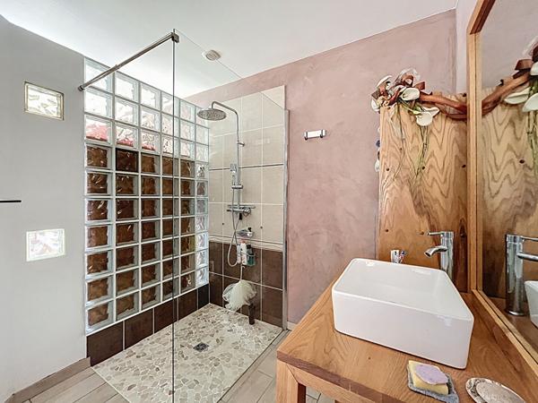 Belle Maison Portes Les Valence 6 pièce(s) 200 m2