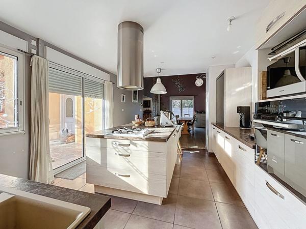 Belle Maison Portes Les Valence 6 pièce(s) 200 m2