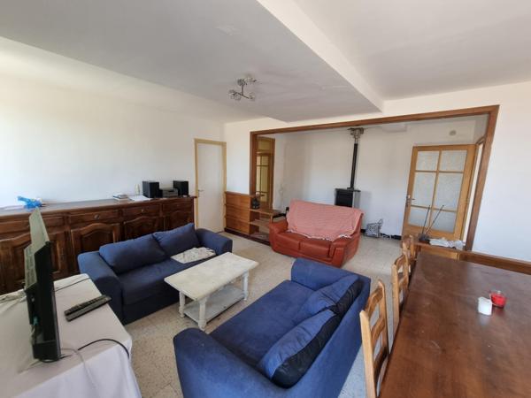 Maison familiale,3 chambres,terrasse, grand garage