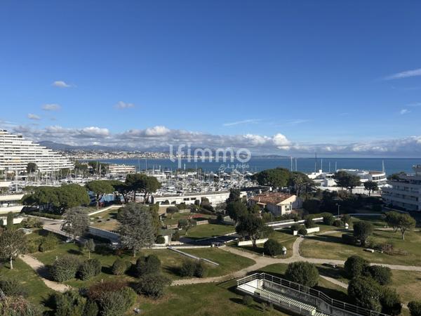 Marina, Vue mer, Studio 30 m² avec coin nuit et terrasse