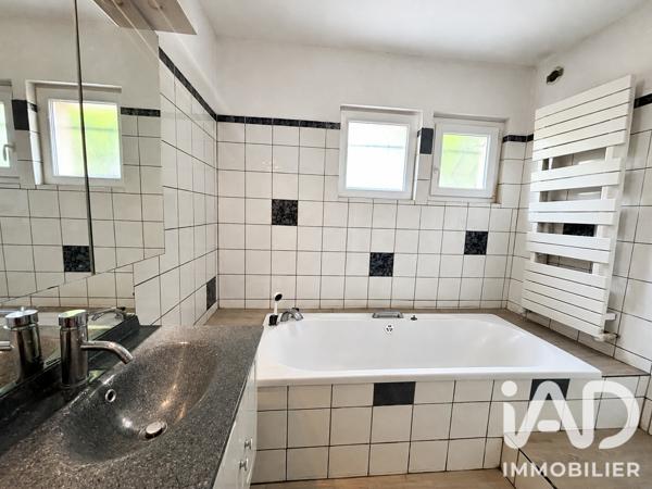 Maison à vendre 7 pièces 133 m² Vayres
