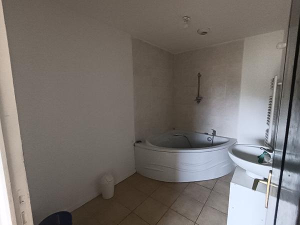 Grande Maison familliale à 50 minutes de gare du Nord (3 arrêts)