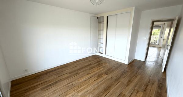 Location Appartement 3 pièces 80.7 m² - Viroflay 78220