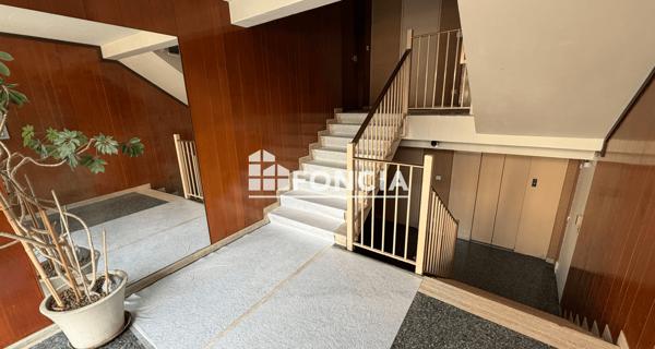Location Appartement 3 pièces 80.7 m² - Viroflay 78220