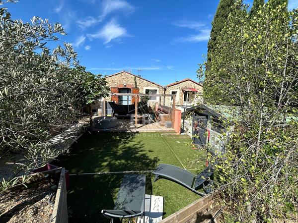 A VENDRE- MONTESQUIEU DES ALBERES - Maison en pierre rénovée de 200 m²