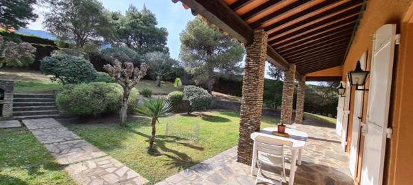 BELLE VILLA DE CARACTERE PLAIN PIED AVEC TERRAIN CONSTRUCTIBLE