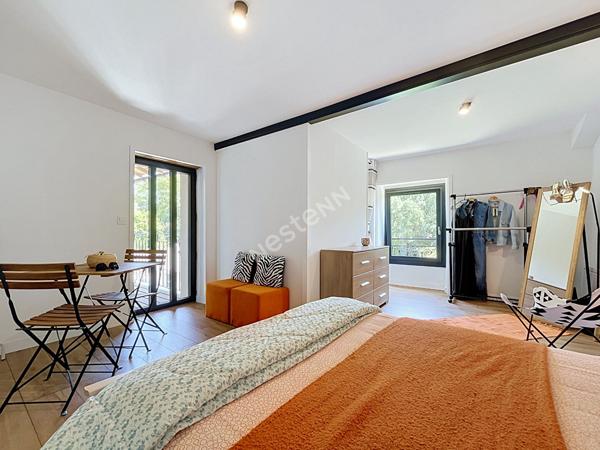 Ardèche : Maison en pierre rénovée 140 m², beaux volumes & fort potentiel