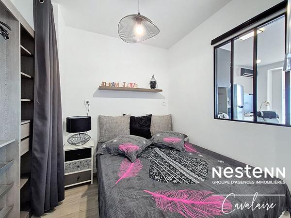 VUE MER Appartement refait à neuf de type 2 pièces aux Marines de Cogolin, avec accès plages, piscine et tennis