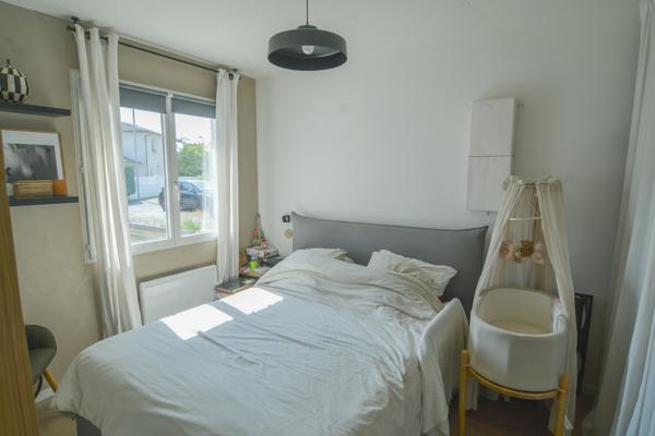Maison Jolie maison de charme rénovée avec jardin sur Corbiac - Coup de Coeur 64 m²