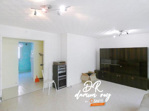 Secteur Fauriel, T4 de 65m², balcon, cave, garage 3V en sus.