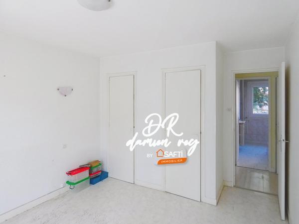 Secteur Fauriel, T4 de 65m², balcon, cave, garage 3V en sus.