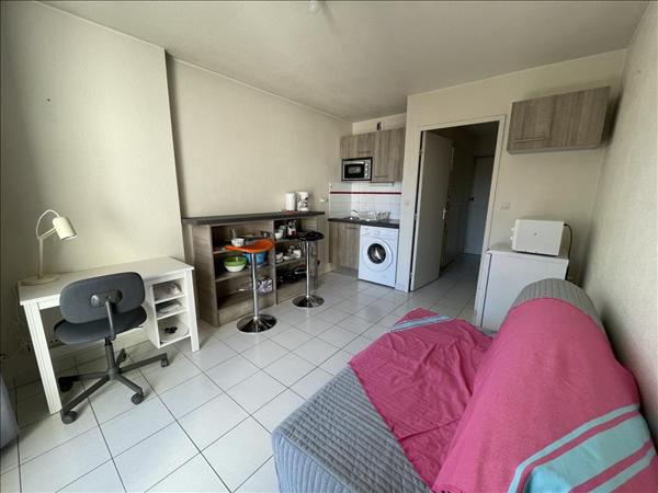 Appartement à louer 483 € CC MONTPELLIER 1 pièce 18 m² DPE D