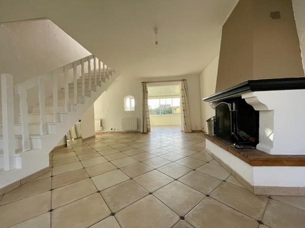 MAISON BOUGUENAIS CROIX JEANNETTE