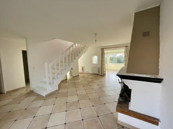 MAISON BOUGUENAIS CROIX JEANNETTE