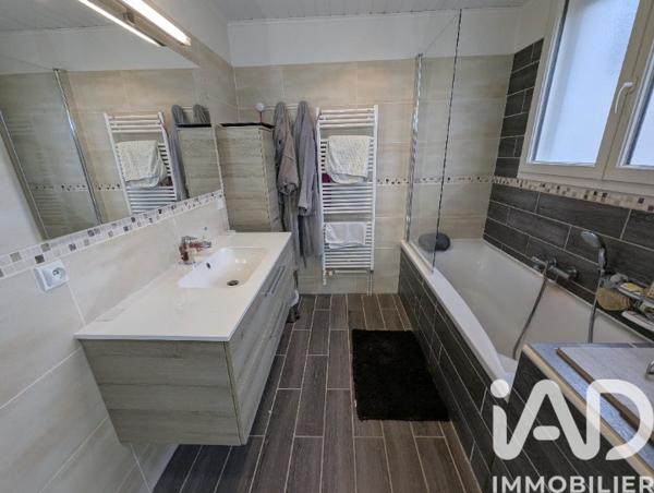 Maison à vendre 6 pièces 101 m² Champs-sur-Yonne