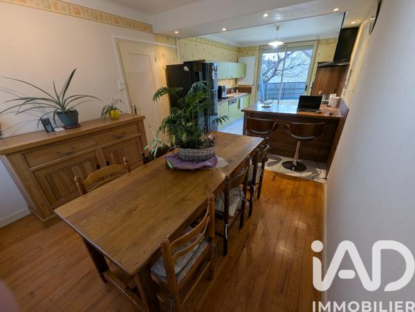 Maison à vendre 6 pièces 101 m² Champs-sur-Yonne