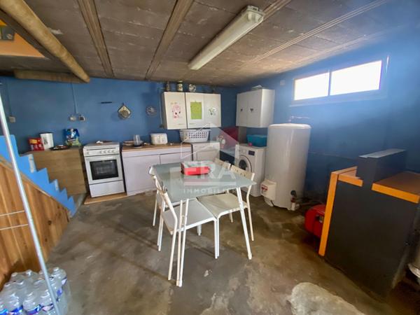 Maison sur sous-sol avec accès plein pied à deux pas du centre ville