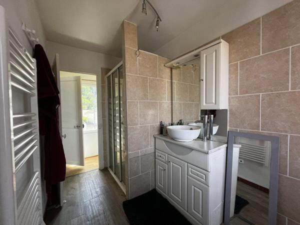 Maison à vendre 99 990 € Saint-Amand-Montrond 4 p 52 m² DPE C