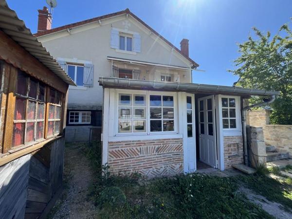 Maison à vendre 99 990 € Saint-Amand-Montrond 4 p 52 m² DPE C