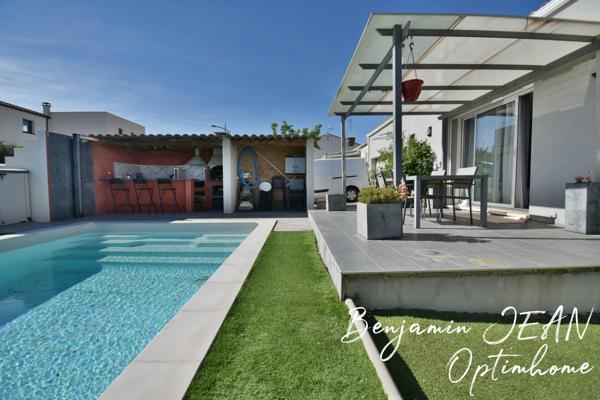 Maison récente de plain-pied f4 avec piscine et cuisine d’été