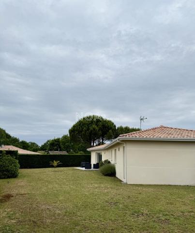 Maison de plain pied sur beau terrain