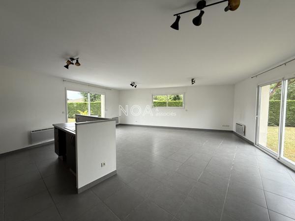 Maison de plain pied sur beau terrain