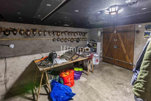 Habitation, Type Chalet, Familiale, sur un Secteur très côté.