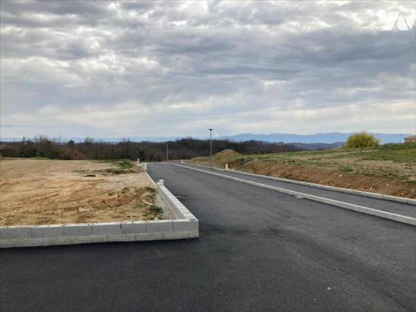 Terrain à bâtir de 623m² en lotissement Libre de construction