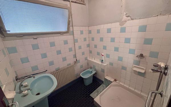 Appartement à vendre    4 pièces • 99,63 m2 Laragne-Montéglin