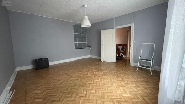 Maison de ville à vendre à Fumay dans les Ardennes (08170), ref : 08034/52