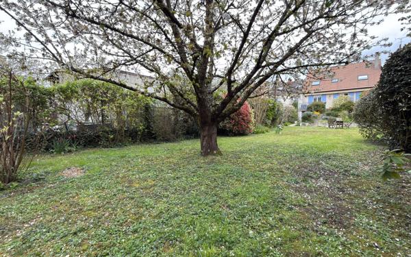 Maison à vendre    6 pièces • 121 m2 Neuilly-sur-Marne
